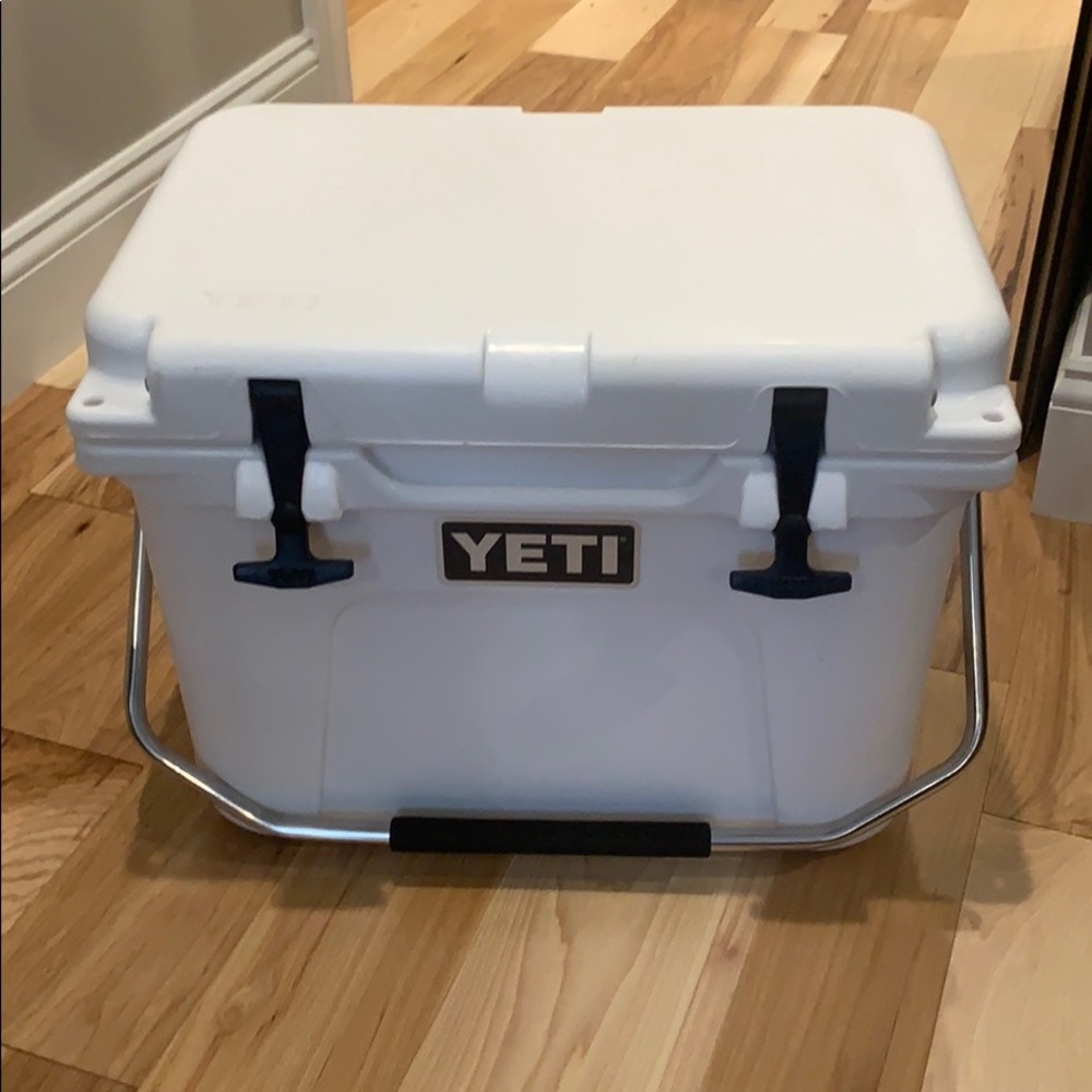 Yeti Roadie 20 White